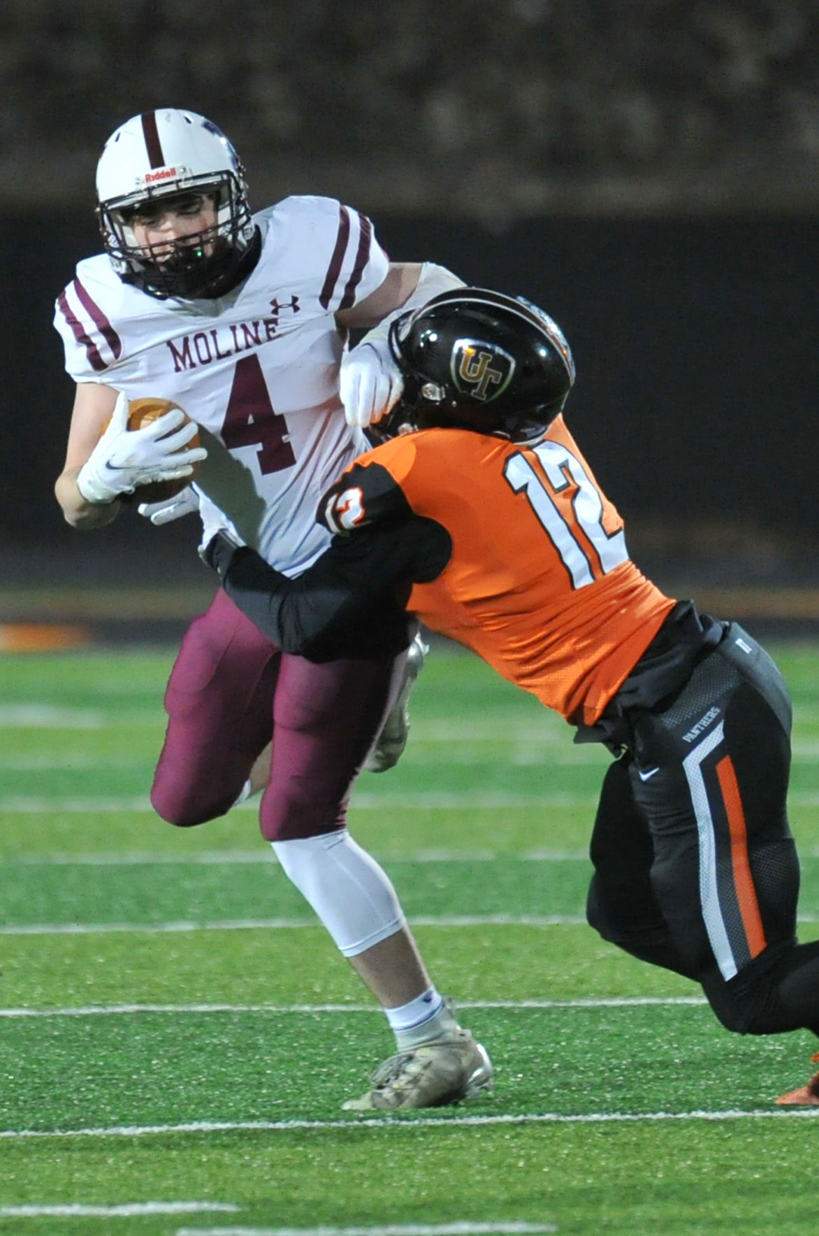 040221-qc-spt-moline-ut fball-112